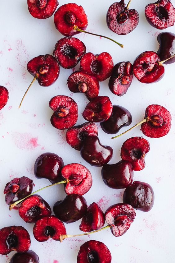 Black Cherry Note: - Cirese Negre, Zahar - Vanilie, Zmeura - Migdale, Cirese Negre