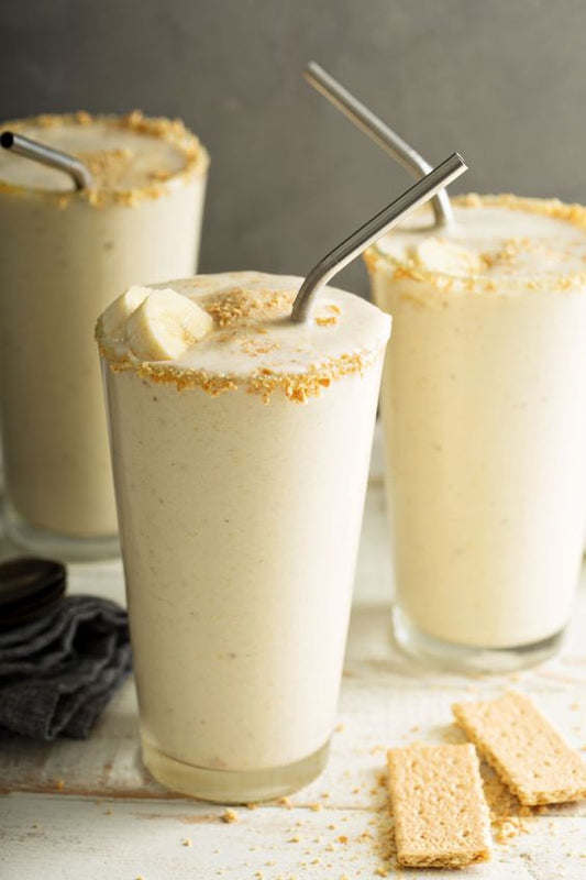 Banana Milkshake -  Note:  - Grepfruit, Lamaie,  - Banana, Capsuna  - Zahar, Lapte, Vanilie